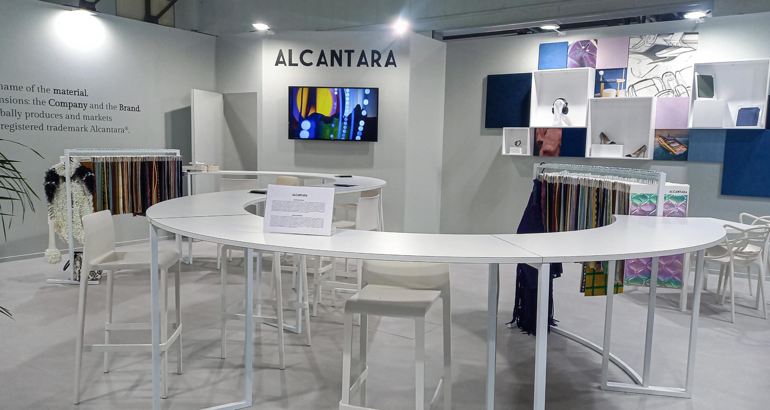 Alcantara ritorna a Lineapelle con uno spazio espositivo progettato da Melismelis